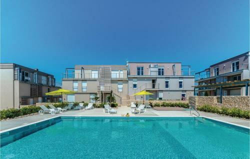 Apartment Povljana With Sea View I