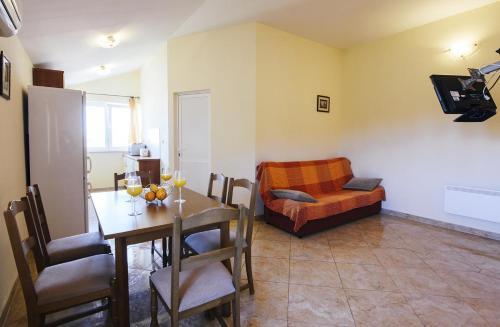 Apartment Preko 14985b