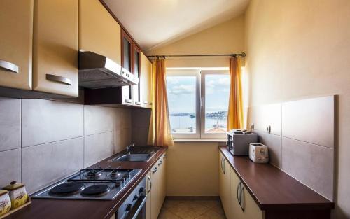 Apartments By The Sea Preko (ugljan) - 14985