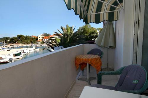 Apartments By The Sea Preko (ugljan) - 3489