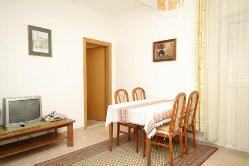 Apartments By The Sea Preko (ugljan) - 3489