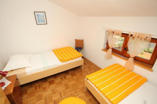 Apartments With A Parking Space Preko (ugljan) - 8179
