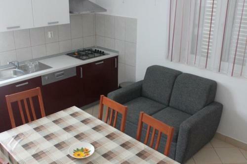 Seaside Holiday House Preko (ugljan) - 12078