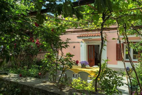 Holiday Home Letizia