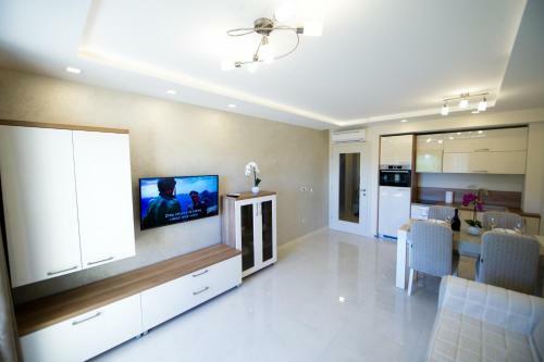 Apartments Leone