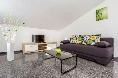 Apartments Ori