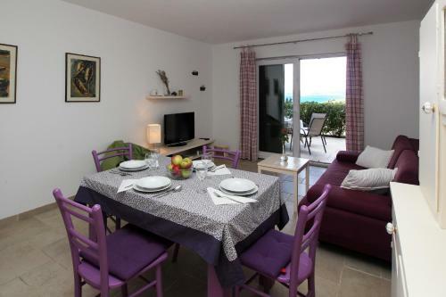 Apartment Lovro