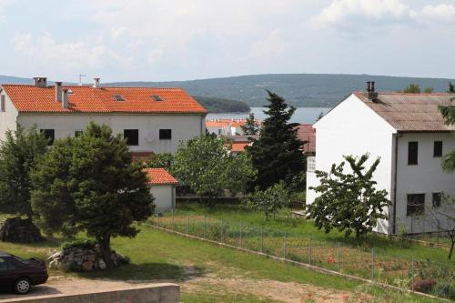 Apartments With A Parking Space Punat (krk) - 5408