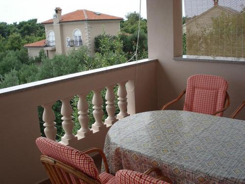 Apartments With A Parking Space Banjol (rab) - 14134