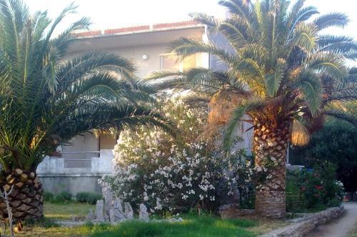 Apartments With A Parking Space Banjol (rab) - 15463