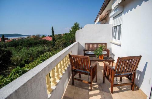 Apartments With A Parking Space Barbat (rab) - 14431