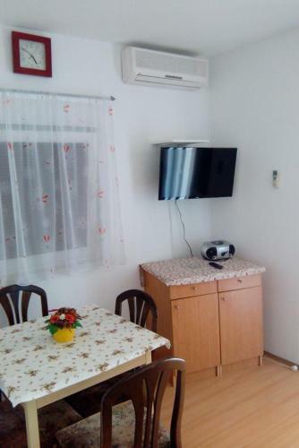 Apartments With A Parking Space Barbat (rab) - 16222