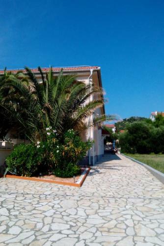 Apartments With A Parking Space Barbat (rab) - 16222