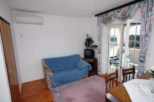 Apartments With A Parking Space Banjol (rab) - 5022