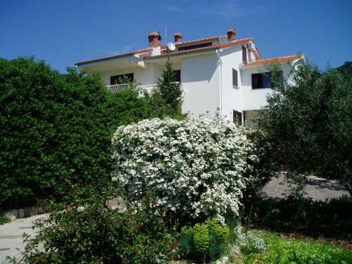 Apartments With A Parking Space Banjol (rab) - 16334