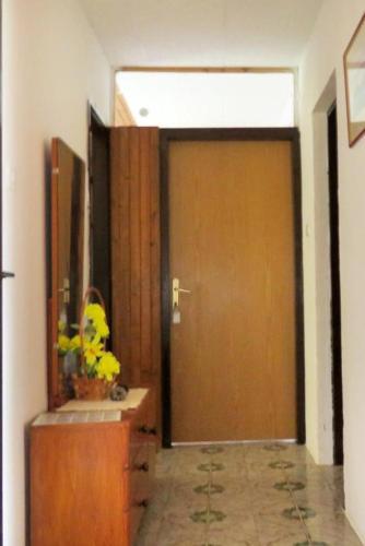 Apartments With A Parking Space Barbat (rab) - 4988