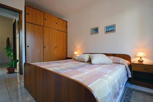 Apartment In Rabac 16753