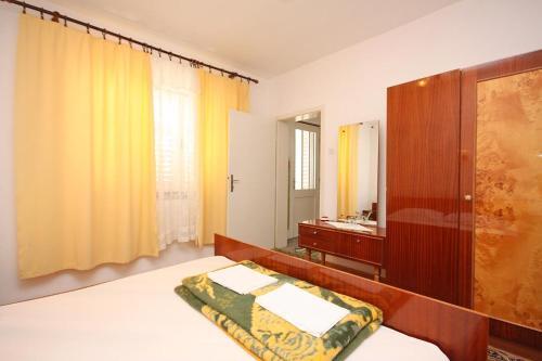 Apartments By The Sea Kampor (rab) - 5058