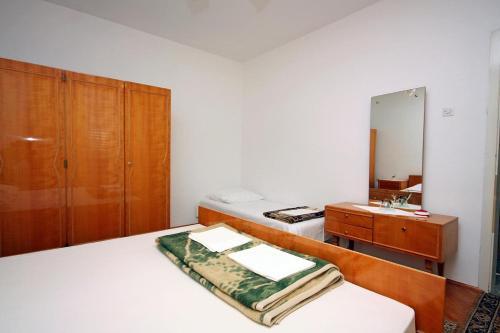 Apartments By The Sea Kampor (rab) - 5058