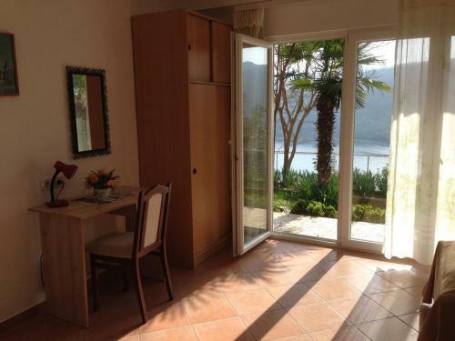 Rabac Apartment Sleeps 5 Air Con Wifi