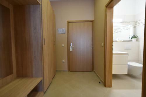 Apartments And Rooms K'eli