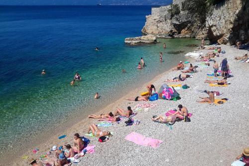 Apartments By The Sea Rijeka - 14849