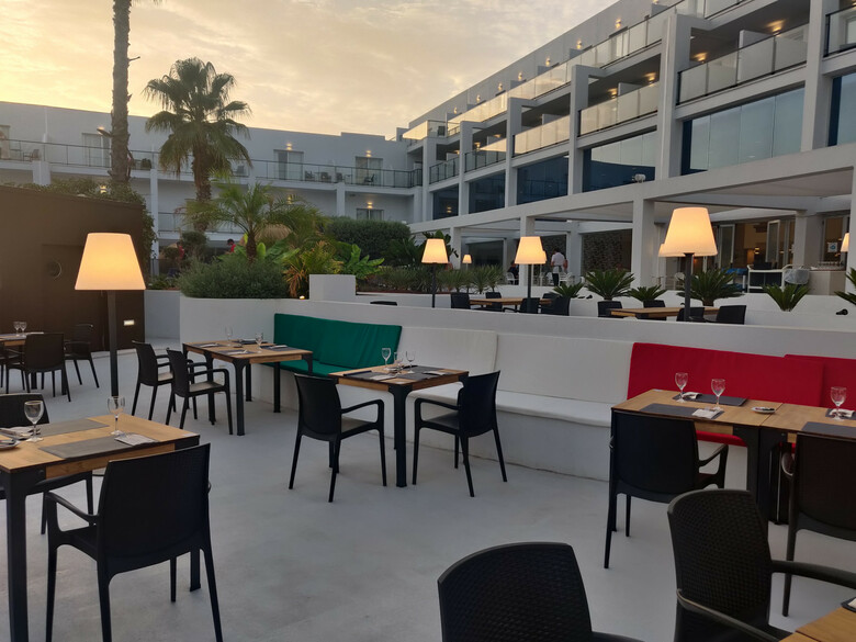 Cabogata Jard�n Hotel