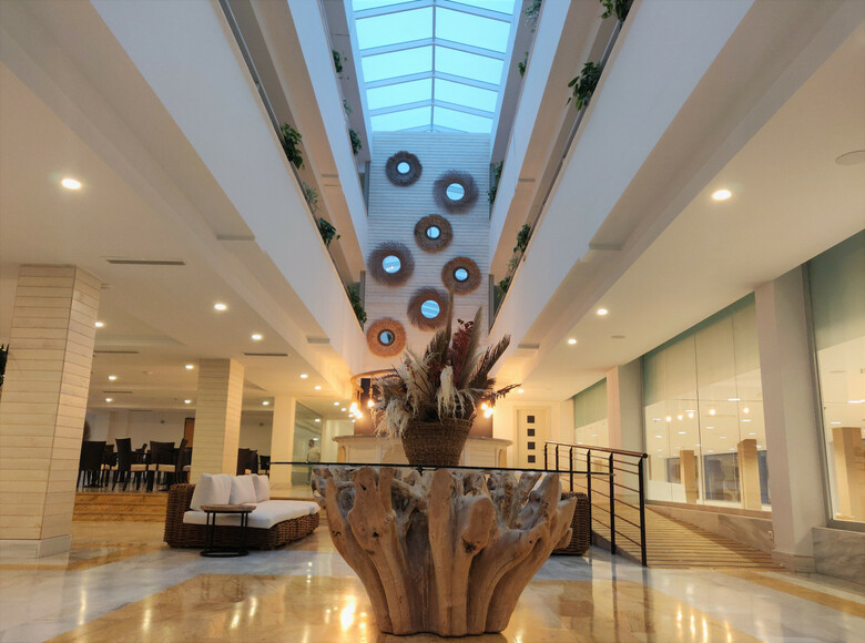 Cabogata Jard�n Hotel