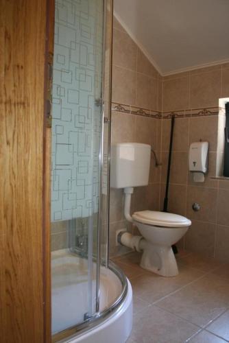 Apartments By The Sea Rogoznica - 3301