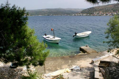 Apartments By The Sea Rogoznica - 1092