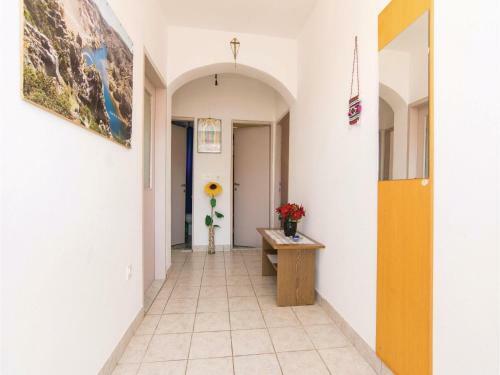 Three-bedroom Apartment In Rovanjska