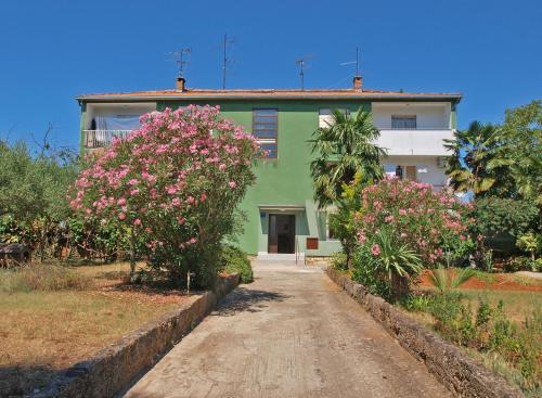 Apartments Fuma 161