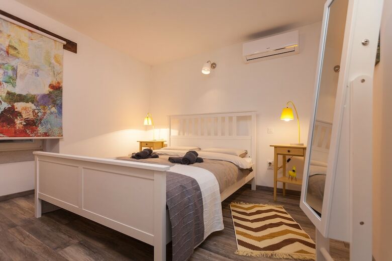 Hostal Apartments And Rooms Hey Rovinj