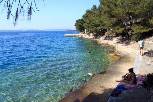 Apartments With A Parking Space Sali (dugi Otok) - 16324