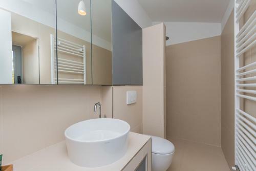 Santalezi Villa Sleeps 8 Pool Air Con Wifi