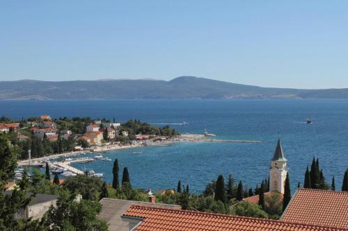 Apartment Selce 2392a