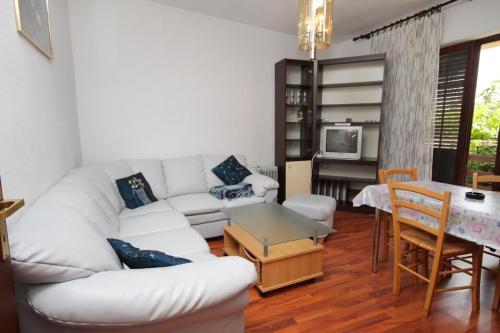 Apartments With A Parking Space Selce (crikvenica) - 5518