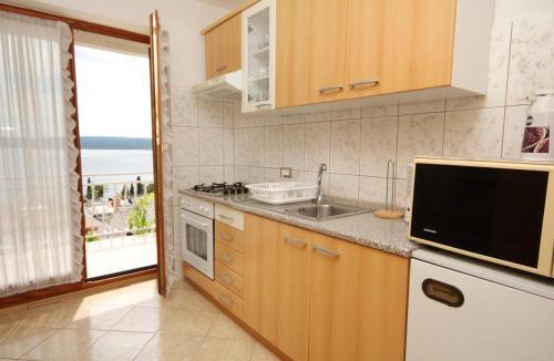 Apartments With A Parking Space Selce (crikvenica) - 5518