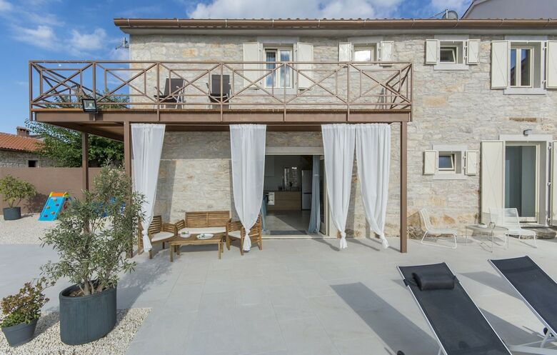 Villa Famiglia