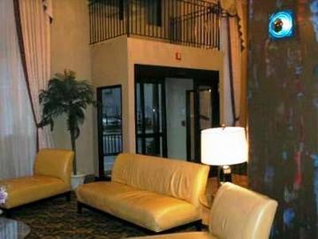 Hotel Clarion Inn & Suites New Orleans