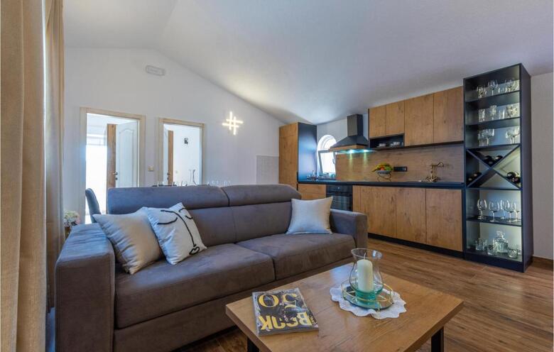 Holiday Home Sestanovac Put Zezevice