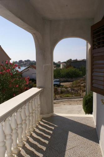 Apartments By The Sea Sevid (trogir) - 4287
