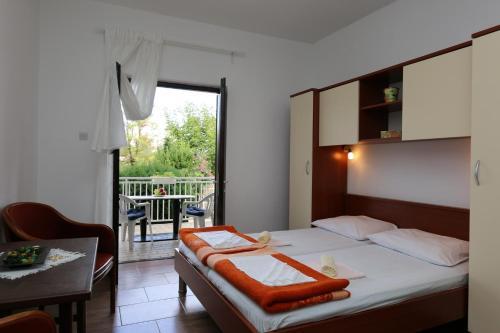 Apartments In Silo/insel Krk 13584