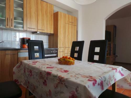 Jadranovo Apartment 5