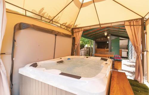Holiday Home Split XI