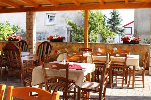 Apartments With A Parking Space Maslenica (novigrad) - 6572