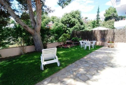 Santa Susanna Villa Sleeps 10 Wifi