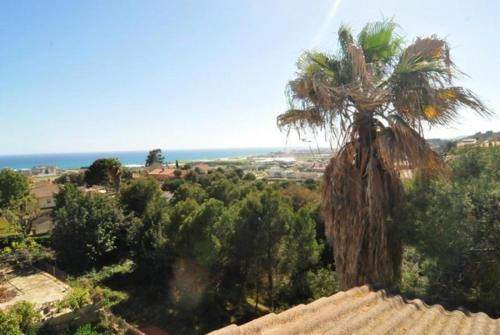 Santa Susanna Villa Sleeps 10 Wifi