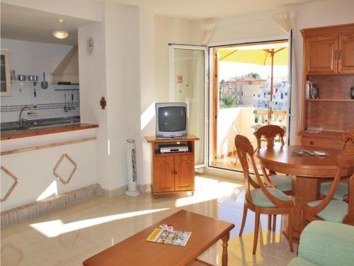 Two-bedroom Apartment In Portman