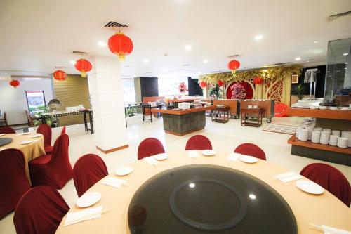 Hotel Redtop